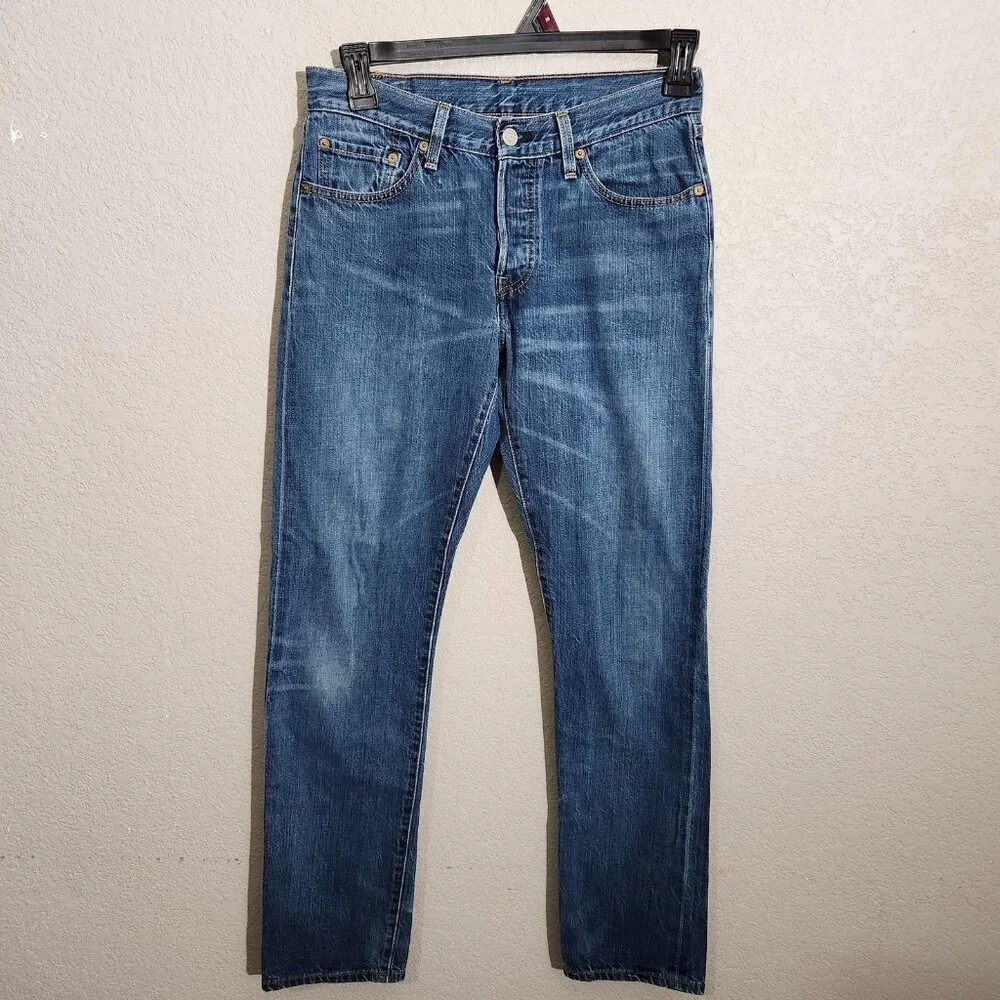 Levi's 501 Jeans Mens 27x32 Blue Denim Button Fly Straight Leg Red Tab Mid Wash